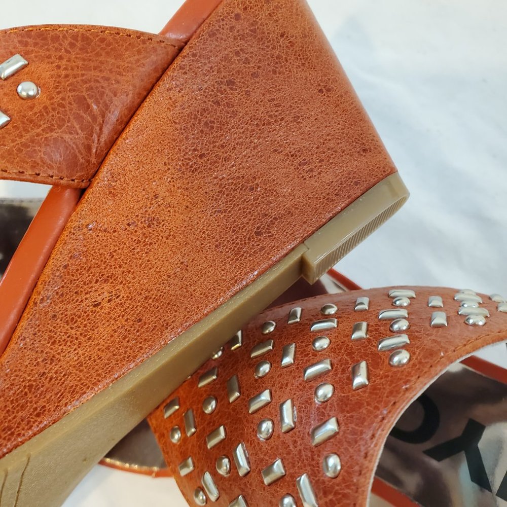 DKNYC Caylee Studded Heeled Sandal Woman's 8M - Picture 6 of 6